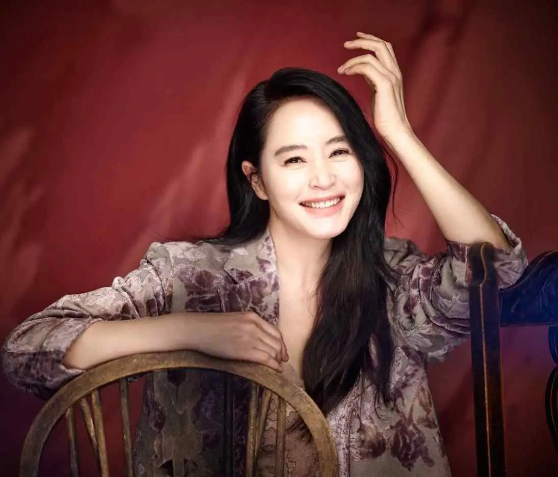 Kim Hye Soo - kim-hye-soo-hot-17.webp
